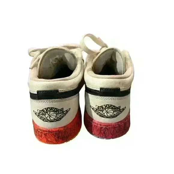 Nike Air Jordan 1 Low GS "Grades" Kid's 6 Youth Multi-Color Sneaker Runs Large - Picture 3 of 11